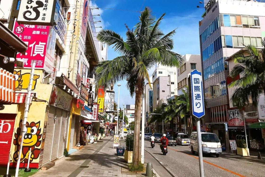 Okinawa Naha Jinjin -沖縄伝統体験型宿じんじん- Esterno foto